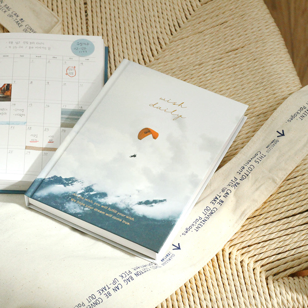 Wish Daily Diary ver. 2 Dash and Dot 2 Planner, Journal, Diary Hunter & The Scholar