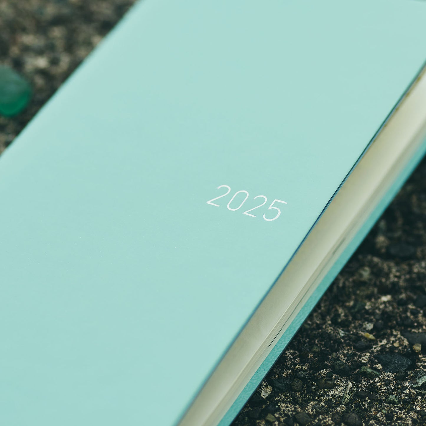 2025 Hobonichi Techo Weeks Smooth Planner (Vanilla Soda)